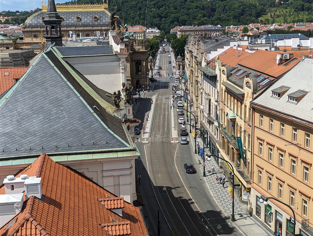 Das Nationaltheater und die Prager Altstadt